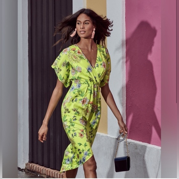 Aidan Mattox Dresses & Skirts - Aidan Mattox Vibrant Green Floral Asymmetrical Dress Women Size 6